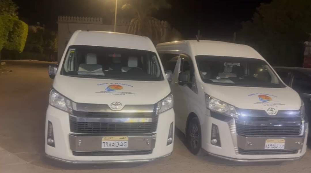 Privates Transferfahrzeug in Ägypten